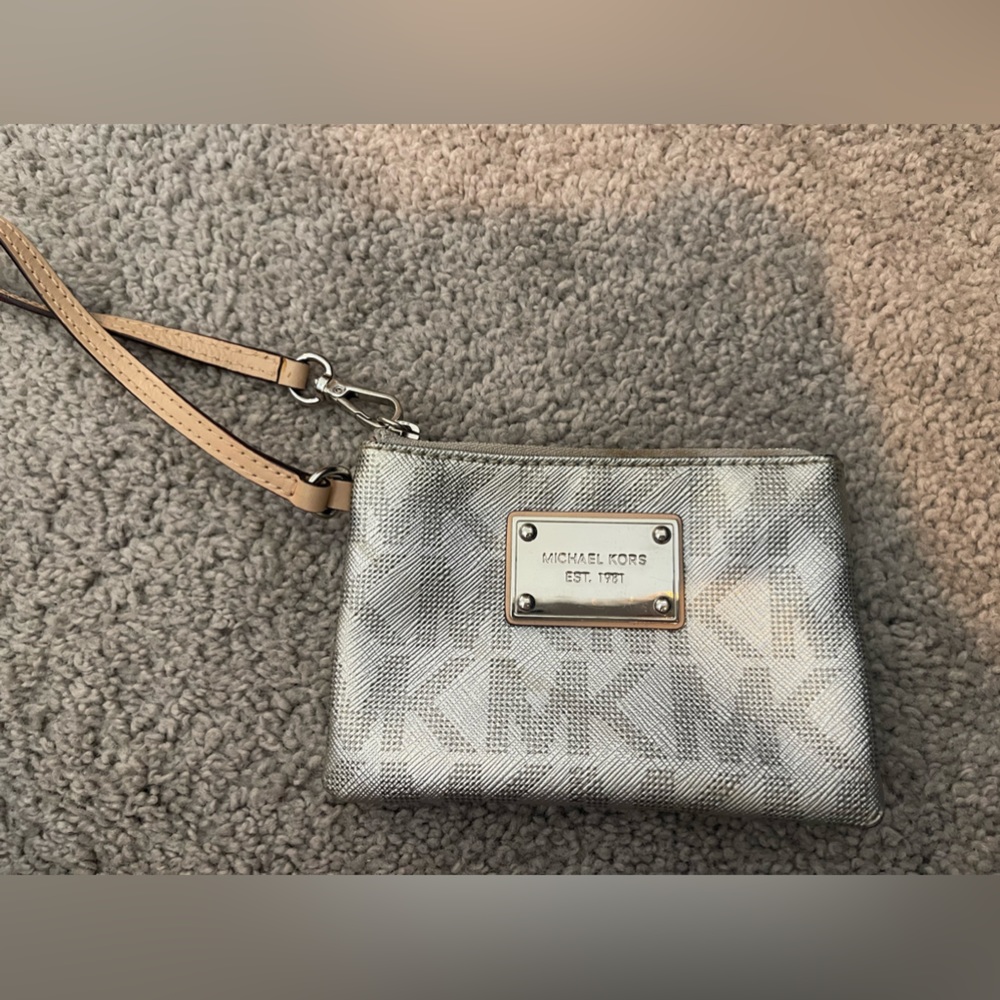 Michael Kors wallet
